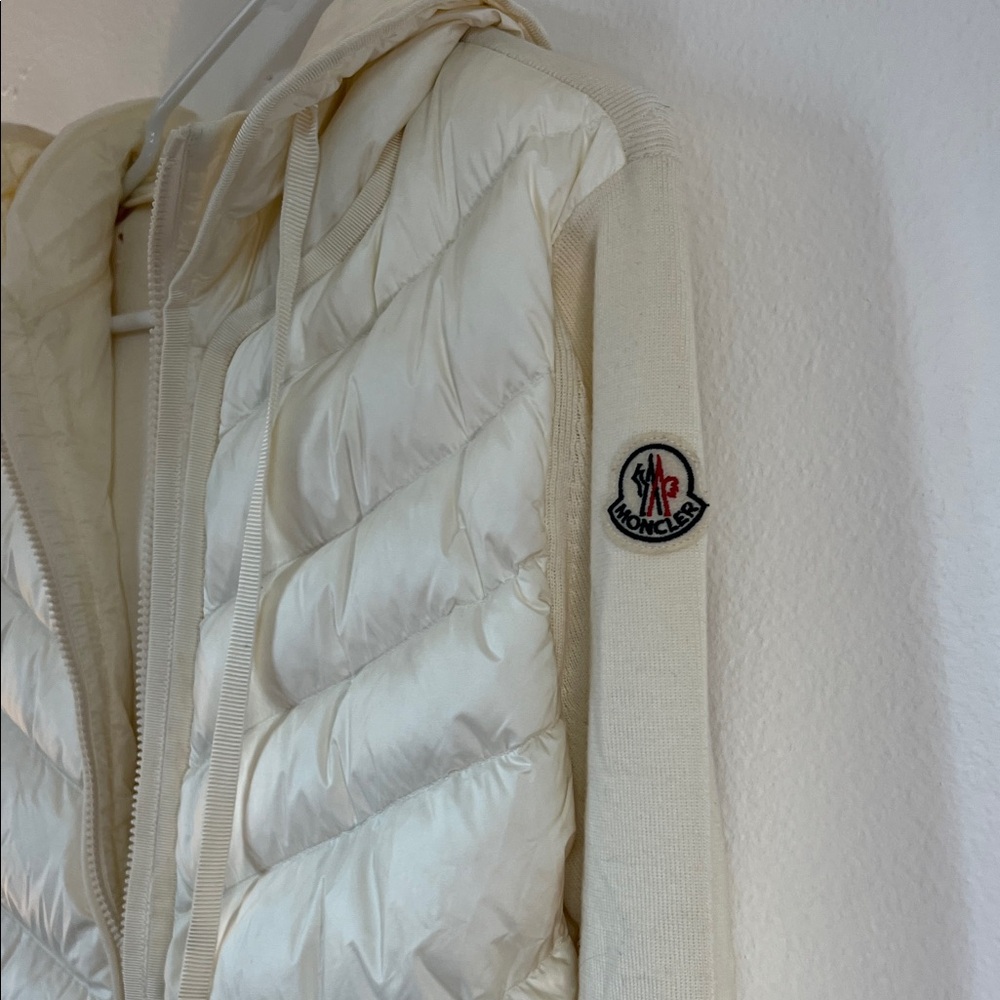 Moncler Women's Off-White Puffer Jacket - large - Picture 4 of 14